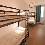 Hostel Le Flaneur *