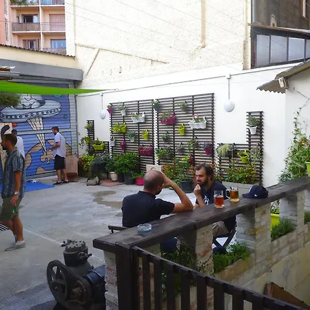 Le Flaneur
